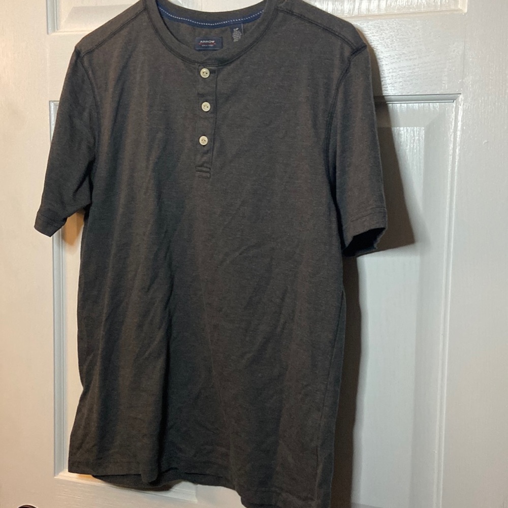 Arrow Shirt EUC